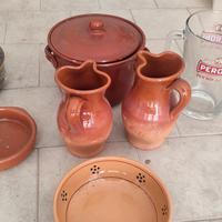 tegami e brocche in terracotta 