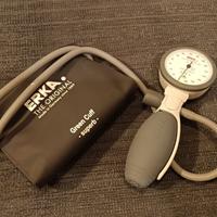 Sfigmomanometro aneroide Erka nuovo, mai usato