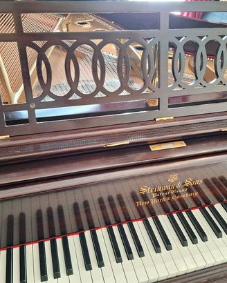 Steinway & Sons  mod.  A