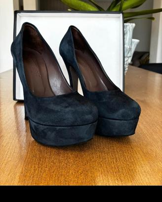 Scarpa con tacco numero 37 camoscio blu