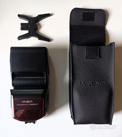 Minolta Program 3500xi Flash completo con staffa