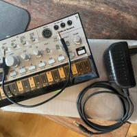 Korg Volca Bass + Alimentatore + Cavetto