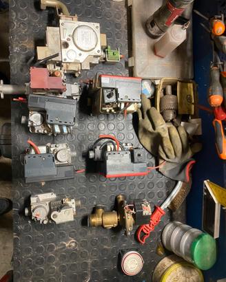 Valvola gas caldaia diversi ricambi