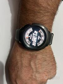 smartwatch  Samsung Gear Sport 