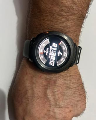 smartwatch  Samsung Gear Sport 