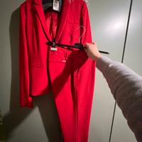 Tailleur rosso di liu jo