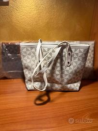 Borsa bianca elegante effetto luxury