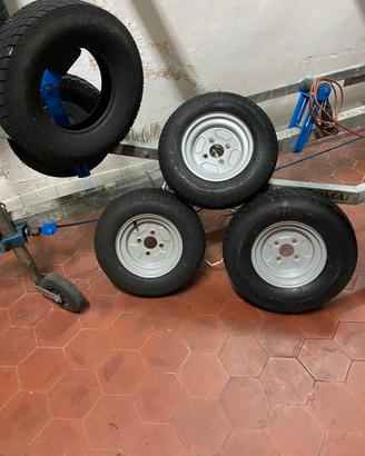 3 Ruote 400-10 attacco balilla + 1 Pneumatico