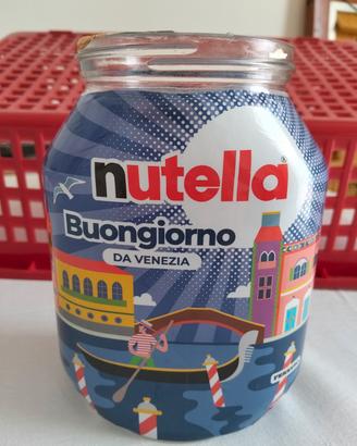 barattolo di Nutella Vuoto