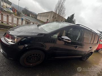 Volkswagen Touran 1.6 TDI DSG Comfortline