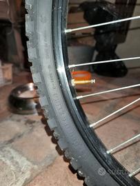 bicicletta cross rosa