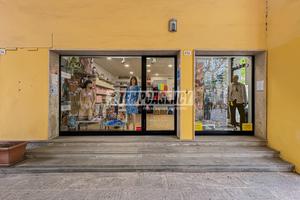 LOCALE COMMERCIALE IN PIENO CENTRO STORICO