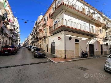 4 LOCALI A MANFREDONIA