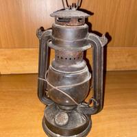 Lanterna antica in ferro