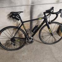 bici corsa Scott Addict 10 