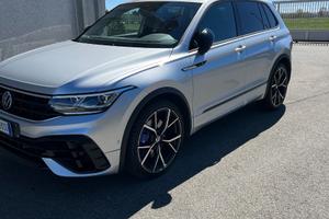 VOLKSWAGEN Tiguan 2ª serie - 2022