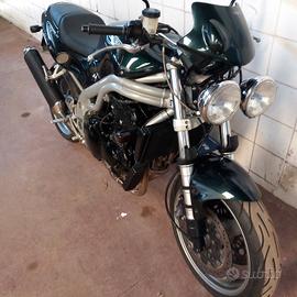 Triumph Speed Triple 955i anno 2000 colore Aston g