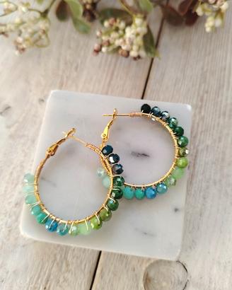 Orecchini cerchio con cristalli verdi/azzurro