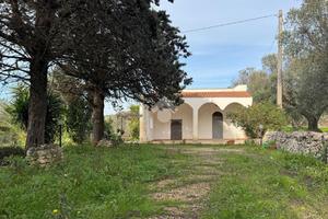 VILLA SINGOLA A OSTUNI