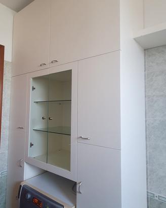 Mobile bagno con vano lavatrice 