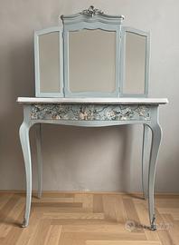Scrivania consolle con specchio vintage rivisitata
