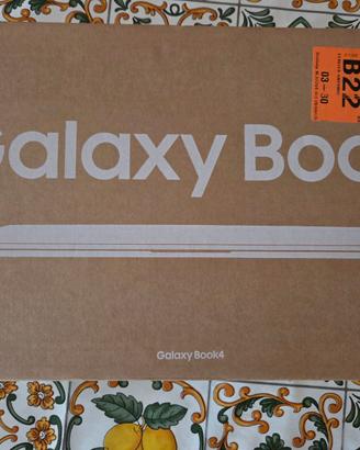 Samsung book4 laptop NUOVO