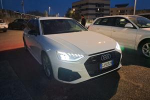 Audi A4 quattro Mhev 150 kw