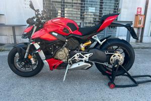 Ducati Streetfighter V4