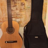 chitarra classica con borsa