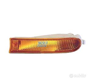 FANALE LATERALE SINISTRO PER TOYOTA RAV-4 94-97