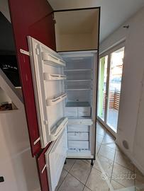 Mobile e frigo a incasso Indesit