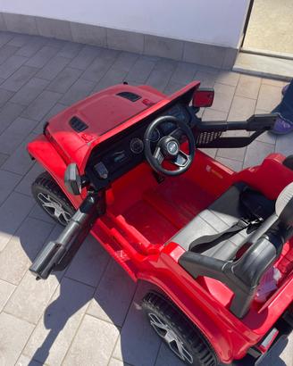 Macchina elettrica bambino jeep
