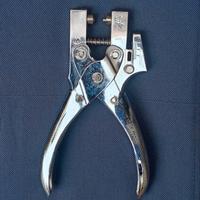 Pinza occhiellatrice 