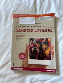 Libro scolastico- scienze umane