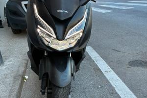 Honda Forza 350 2021