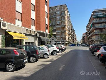 NEGOZIO A ROMA