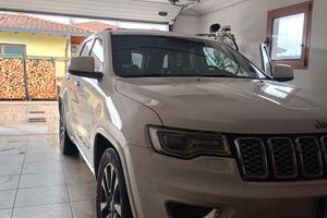 Jeep Grand Cherokee Overland WK2 