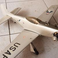 Aerei modelli volanti in plastica