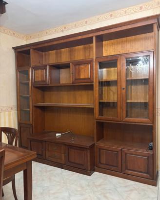 Soggiorno in legno massello:parete,tavolo 4 sedie