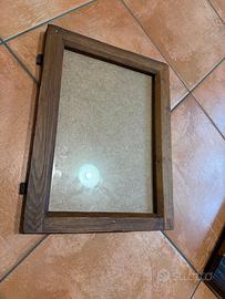 cornice legno fatte con antica finestrella