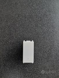 Interruttore Vimar Plana unipolare bianco 14000