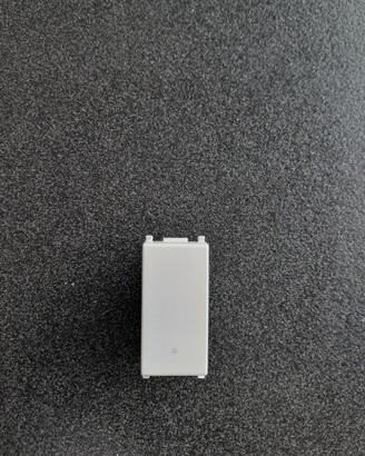 Interruttore Vimar Plana unipolare bianco 14000