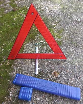 TRIANGOLO AUTO