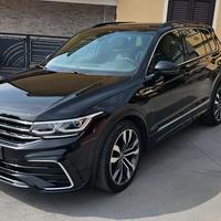 Volkswagen Tiguan 2.0 TDI 150cv DSG R-Line 