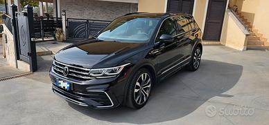 Volkswagen Tiguan 2.0 TDI 150cv DSG R-Line 