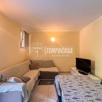 APPARTAMENTO CON INGRESSO INDIPENDENTE E POSTO AUT