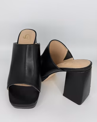 Sabot nere in pelle donna