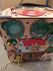 cubo multisensoriale montessoriano 