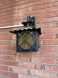 Coppia lampade ferro battuto vetro a rullo giallo