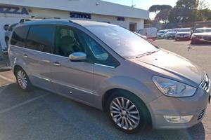 ford galaxy con gancio traino